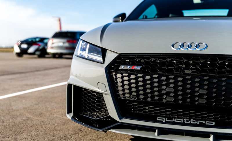 Illustration for article titled The Audi Driving Experience Lets You Blast Around An F1 Track In Someone Else's R8